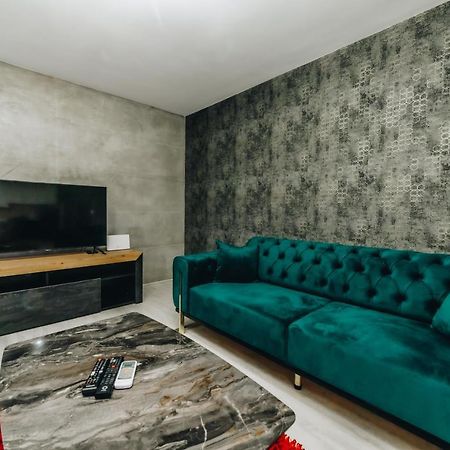Garni Hotel Radovic ครากูเยวัตส์ ภายนอก รูปภาพ