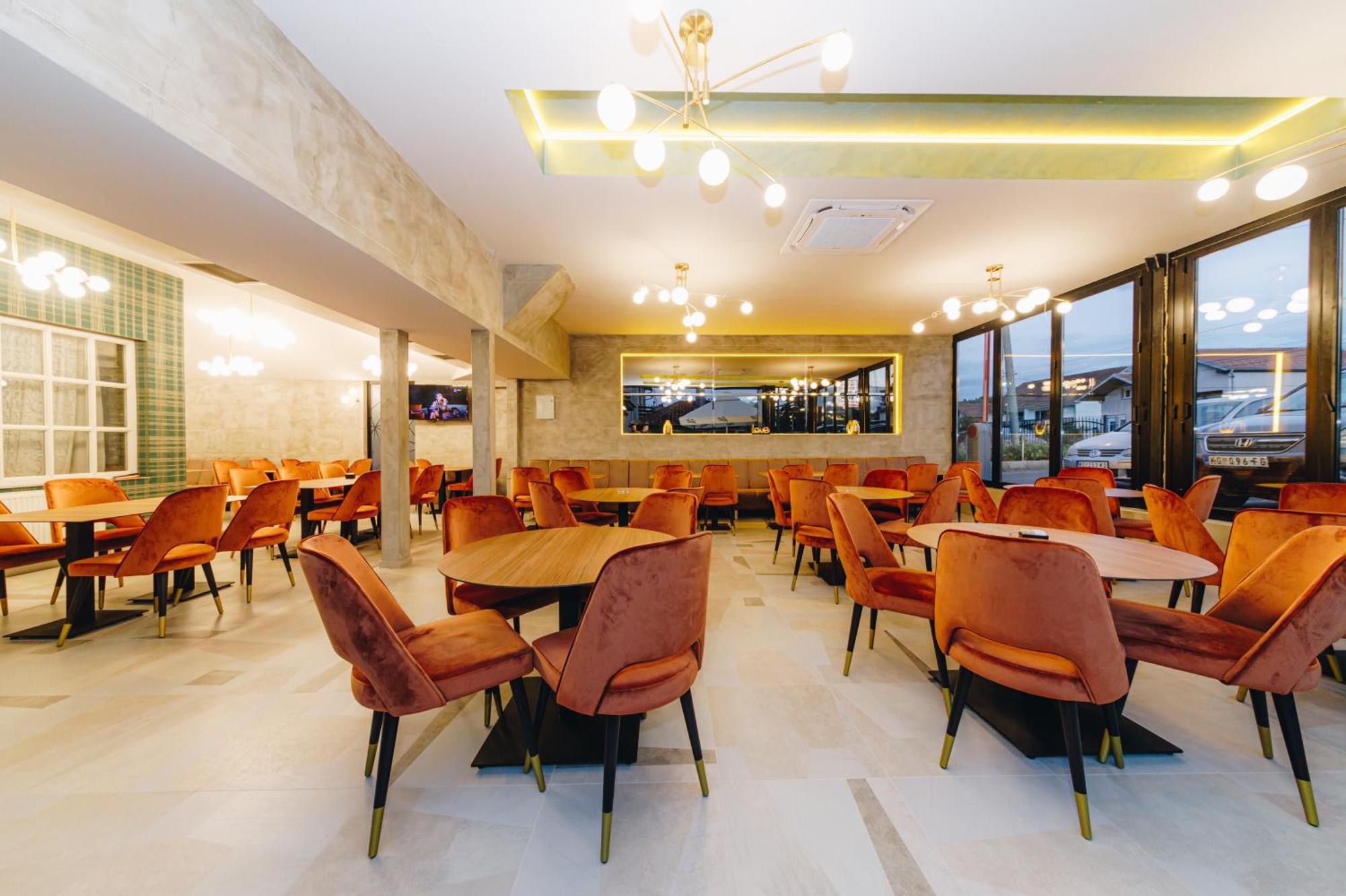 Garni Hotel Radovic ครากูเยวัตส์ ภายนอก รูปภาพ