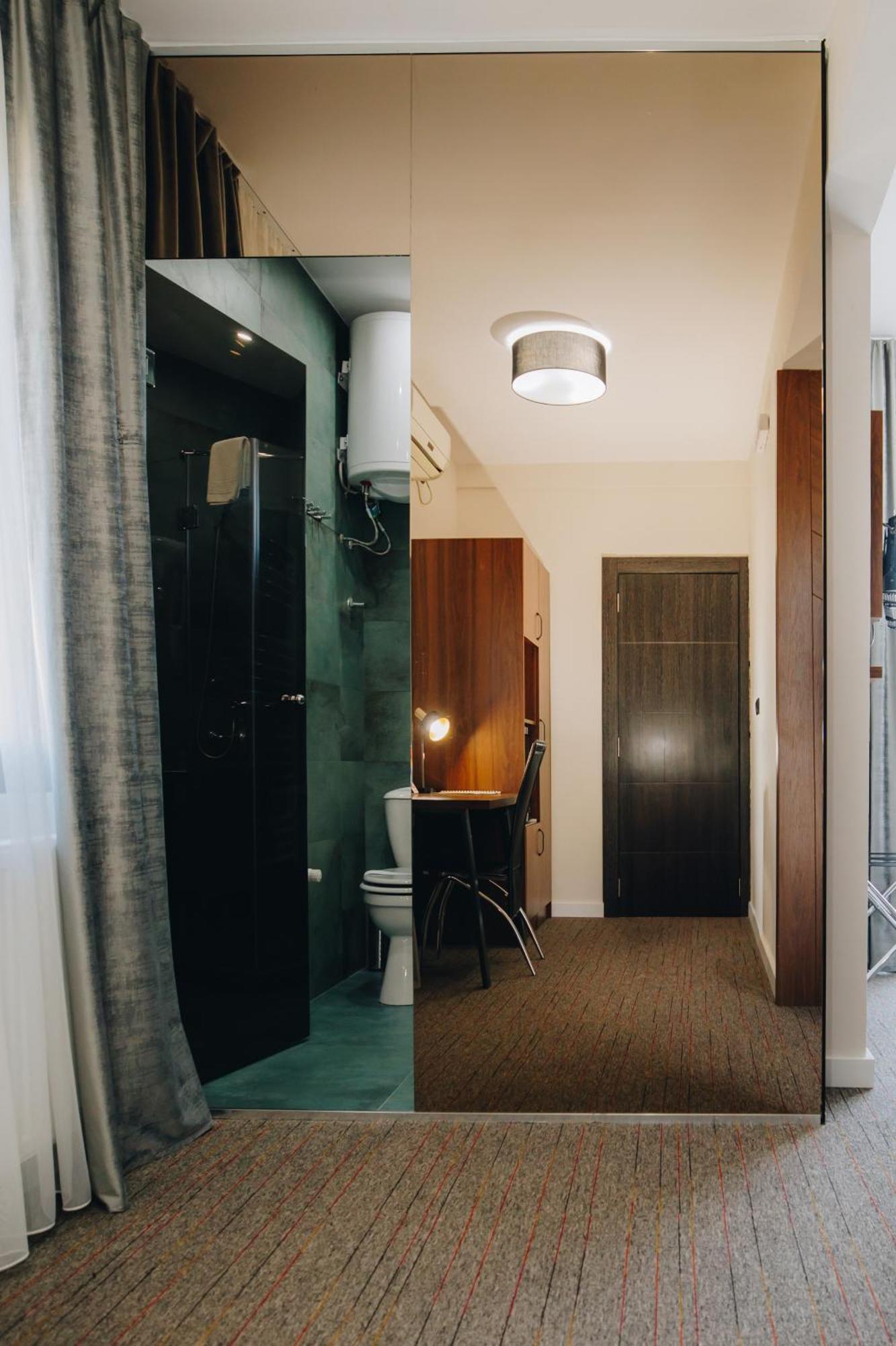 Garni Hotel Radovic ครากูเยวัตส์ ภายนอก รูปภาพ