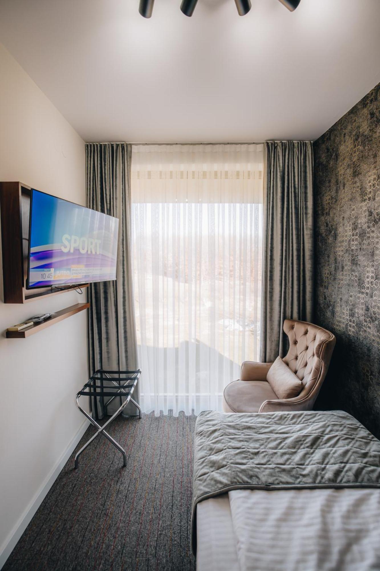 Garni Hotel Radovic ครากูเยวัตส์ ภายนอก รูปภาพ