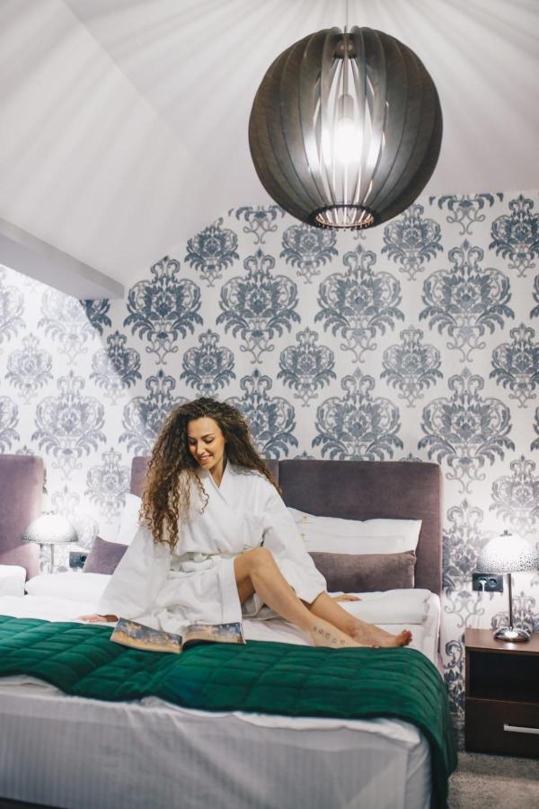 Garni Hotel Radovic ครากูเยวัตส์ ภายนอก รูปภาพ