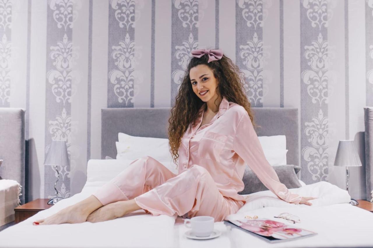 Garni Hotel Radovic ครากูเยวัตส์ ภายนอก รูปภาพ